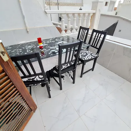 Estudio Espacioso En Puerto Colon Lägenhet *